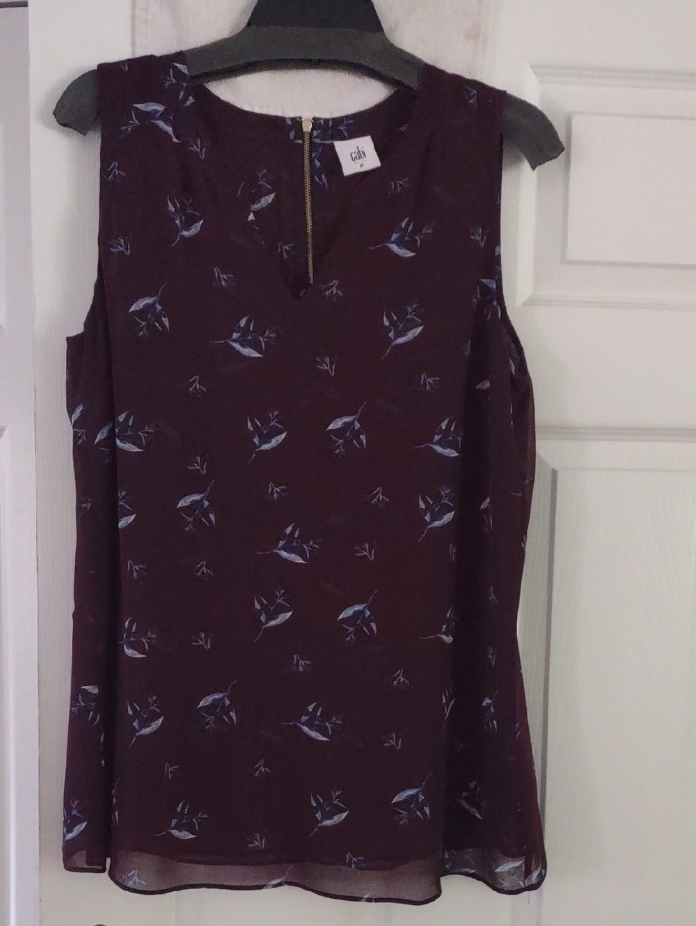 cabi Plum Sleeveless Floral Print Top Size Medium Fully Lined